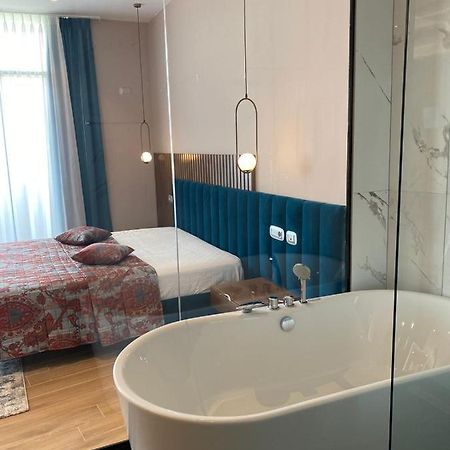 Coco Hotel Tirana Kültér fotó