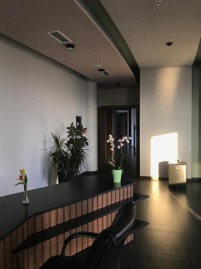 Coco Hotel Tirana Kültér fotó