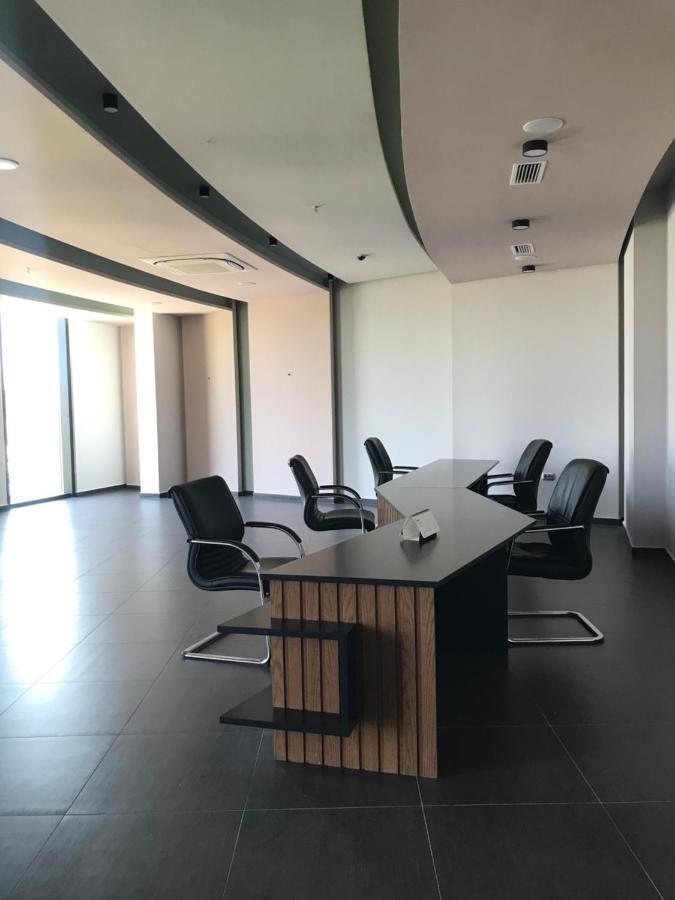 Coco Hotel Tirana Kültér fotó